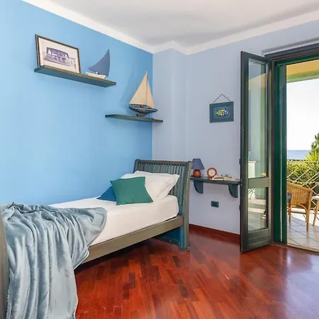 Apartamento Ray - Front Row Beachfront With Garden Torre Grande