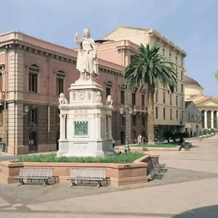 Ray - Front Row Beachfront With Garden * Torre Grande