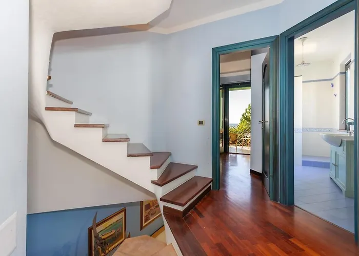 Ray - Front Row Beachfront With Garden Torre Grande