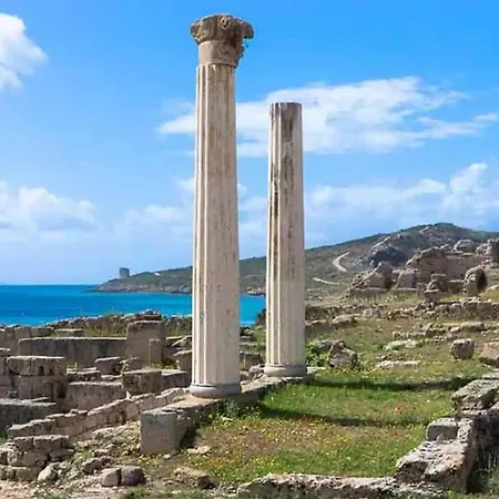 Ray - Front Row Beachfront With Garden