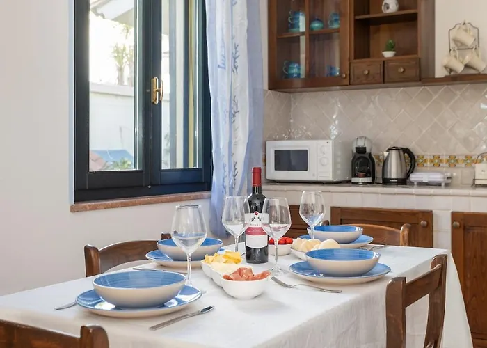 Ray - Front Row Beachfront With Garden Appartamento *