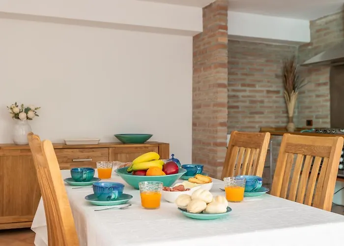 Appartamento Ray - Front Row Beachfront With Garden