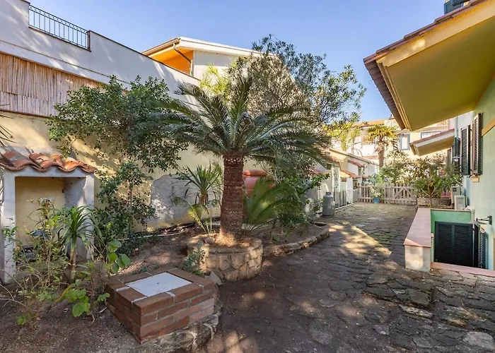 Appartamento Ray - Front Row Beachfront With Garden Torre Grande